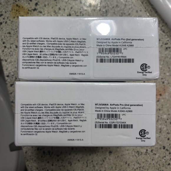 Airpod Pros 2 (covered) - Picture 2 of 5